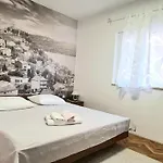 Appartamento Charming Renovated Next To The Sea